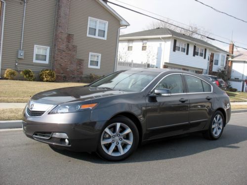 ???3.5l v6 tech, nav, rear cam, heated leather, only 10k mls, runs/drives great!