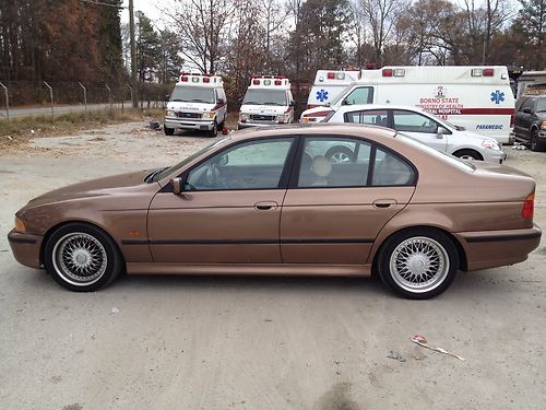 1998 bmw 528i base sedan 4-door 2.8l