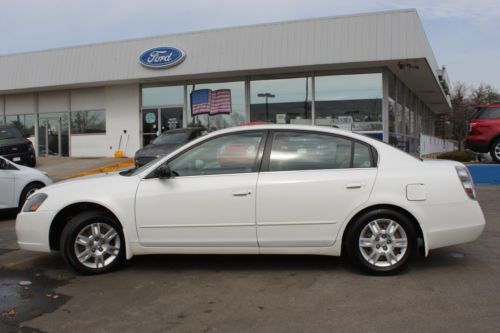 2005 05 nissan altima  2.5 i4 cvtc runs good needs some body work low reserve