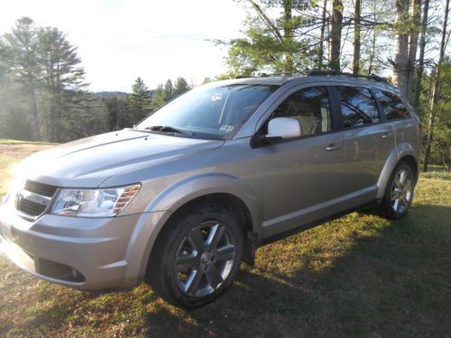 2009 dodge journey sxt, awd, v6, 7 passenger, low milage