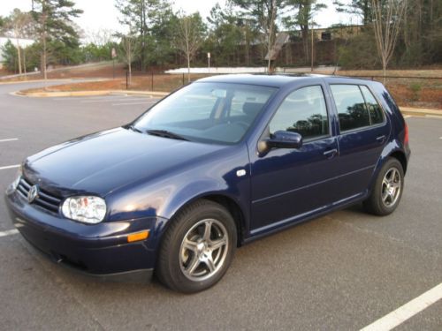 2006 vw golf 2.0l 36mpg  only  39,000 miles extra clean super nice perfect!