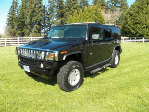 2005 h2 hummer this is a one owner vehecle 4x4 jet black a must see