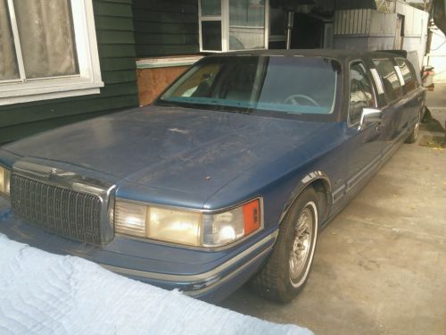 1995 lincoln town car base limousine 4-door 4.6l