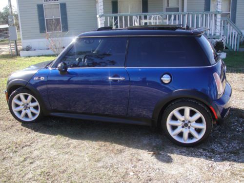 2004 mini cooper s hatchback 2-door 1.6l