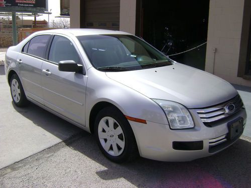 Ford fusion s 60k miles automatic 4 cyl very clean gas saver