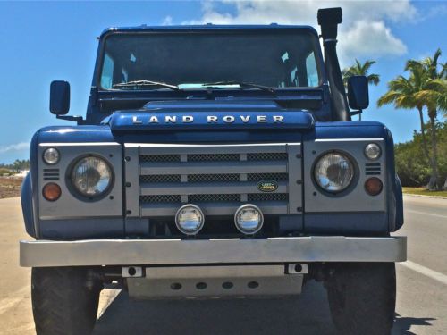 1987 Land Rover Defender - LEFT hand drive., in Florida. Beautifully restored, image 5