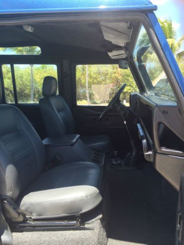 1987 Land Rover Defender - LEFT hand drive., in Florida. Beautifully restored, image 15