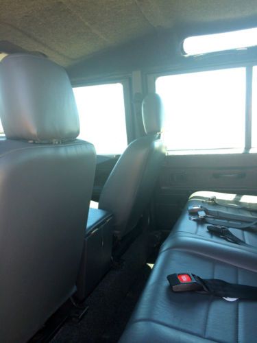 1987 Land Rover Defender - LEFT hand drive., in Florida. Beautifully restored, image 17