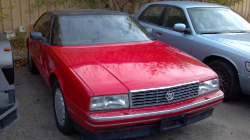 1992 Cadillac Allante Base Convertible 2-Door 4.1L with hardtop, image 2