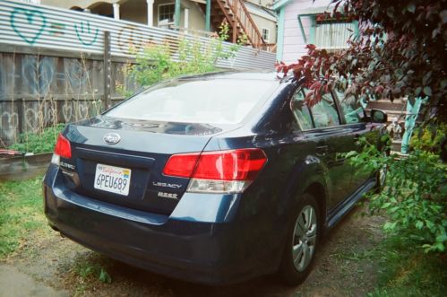 2011 subaru legacy 2.5i sedan 4-door 2.5l