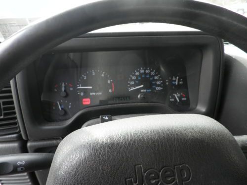 ***Jeep Wrangler 4x4 - 5 Speed Manual!! A/C - 4/15 PA Inspection***BEST BUY***, image 14