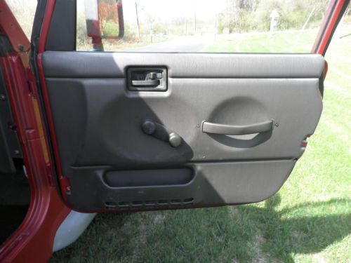 ***Jeep Wrangler 4x4 - 5 Speed Manual!! A/C - 4/15 PA Inspection***BEST BUY***, image 43