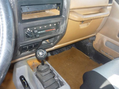 1997 Jeep Wrangler SE Sport Utility 2-Door 2.5L, US $4,100.00, image 2