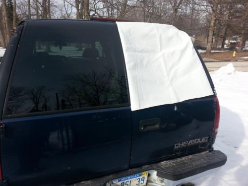 1995 Chevrolet K2500 Suburban LT Sport Utility 4-Door 7.4L, image 4