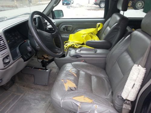 1995 Chevrolet K2500 Suburban LT Sport Utility 4-Door 7.4L, image 6