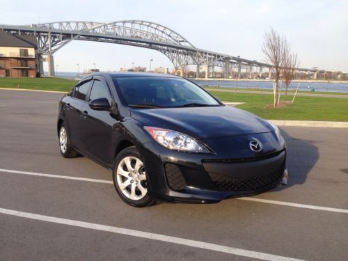 2012 mazda 3 i sedan 4-door 2.0l , nr ! nice &amp; clean- private owner- non smoker!