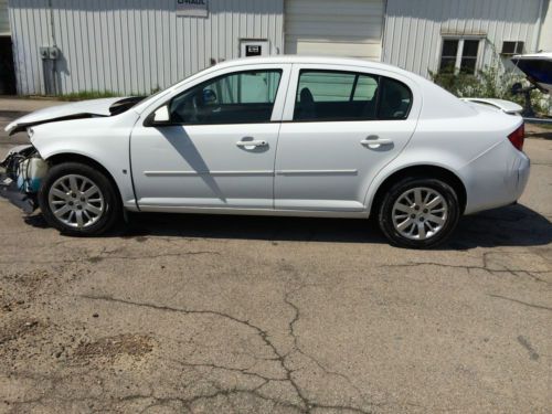 2009 chevrolet cobalt lt 4-door 2.2l, auto, salvage, damaged, rebuildable