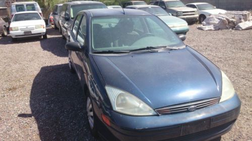 2001 ford focus lx sedan 4-door 2.0l