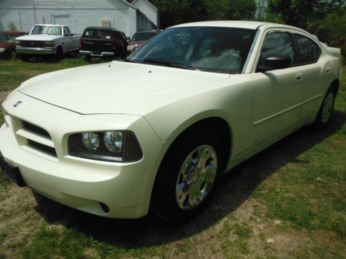 2006 dodge charger 4 door 2.7liter 6 cylinder with air conditioning