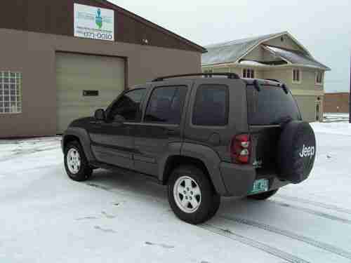 2006 Jeep Liberty 4-Door 2.8L Diesel 4x4 Must see, US $12,900.00, image 6