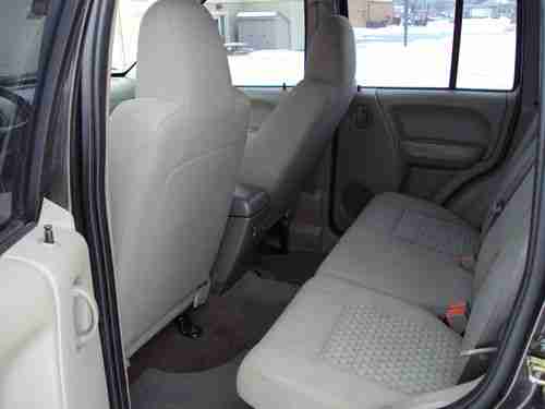 2006 Jeep Liberty 4-Door 2.8L Diesel 4x4 Must see, US $12,900.00, image 10