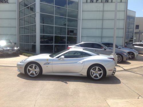 2009 ferrari california convertible low miles