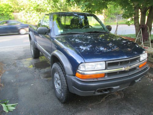 2002 chevrolet s10 zr2 extended cab pickup 3-door 4.3l