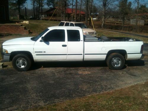 1995 dodge ram 2500 base extended cab pickup 2-door 5.9l