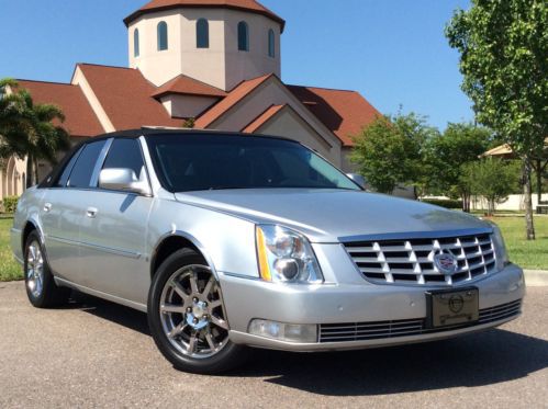 2010 cadillac dts, fully loaded, 47,910 miles, new condition, very rare