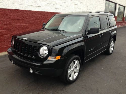 2012 jeep patriot latitude sport utility 4-door 2.4l no reserve!!! must go!!!