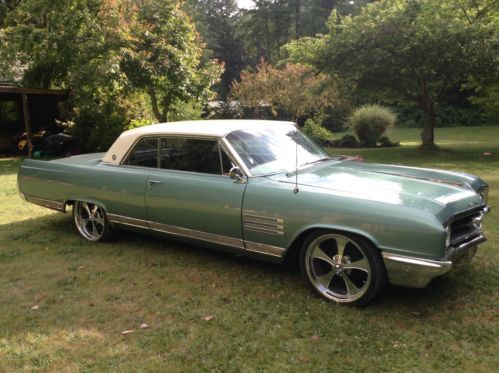 1964 buick wildcat- restored classic. beautiful rare car.