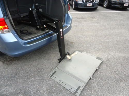 2009 honda odyssey ex-l handicapped  wheel chair lift van mini