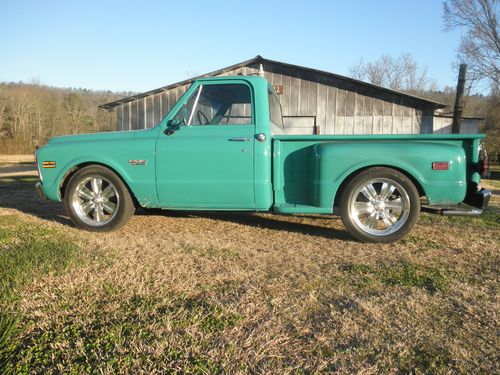 1969 gmc truck v eight short bed