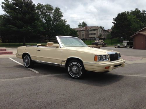 Beautiful 1986 chrysler lebaron convertible, always garaged, pristine, 30k mi!!