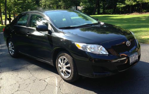 2010 toyota corolla le automatic sunroof low miles -  work with buyer ;)