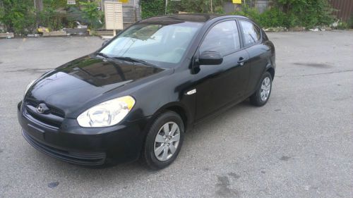 2011 hyundai accent gs hatchback 2-door 1.6l