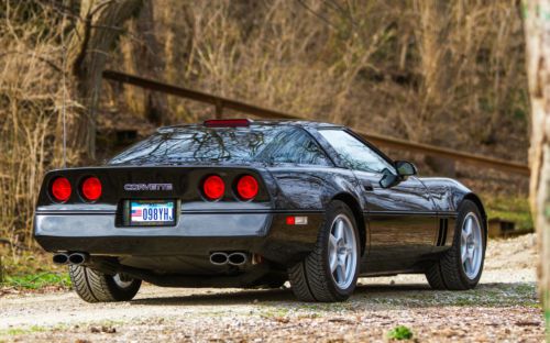 1986 Chevy Corvette Coupe 4+3manual, 2 owner car, image 3