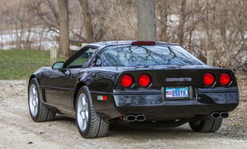 1986 Chevy Corvette Coupe 4+3manual, 2 owner car, image 4