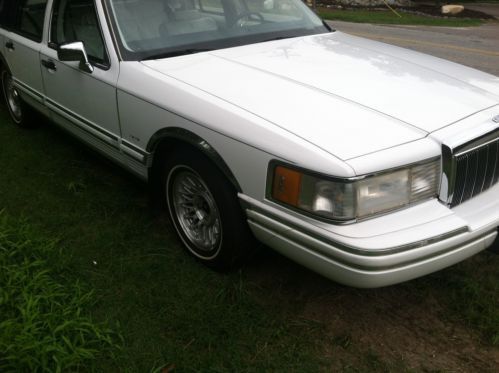 1993 Lincoln Town Car-Signature Series!-No reserve, US $2,500.00, image 4