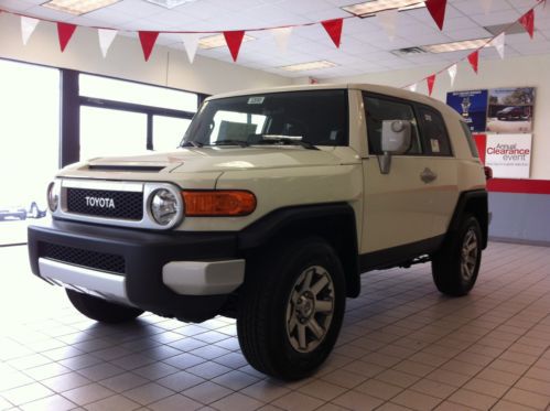 2014 toyota fj cruiser 4wd 6 speed manual