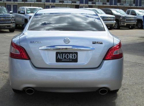 2011 nissan maxima s