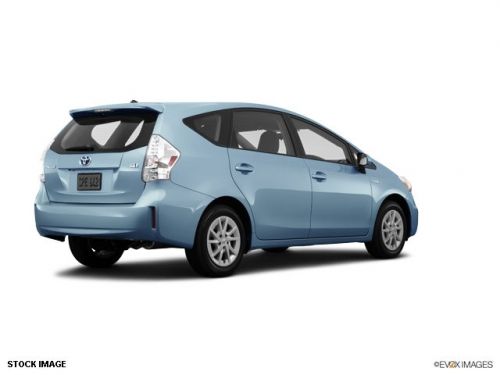 2014 toyota prius v two