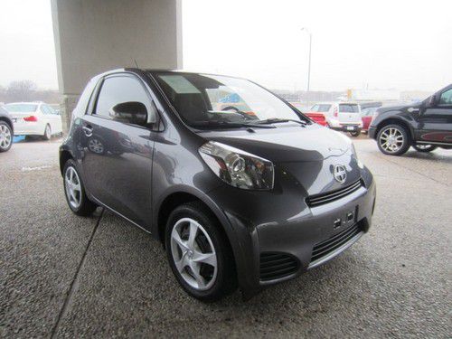 2012 scion iq