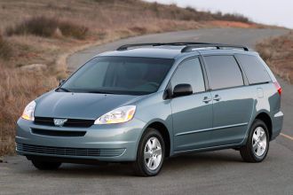 2005 toyota sienna le