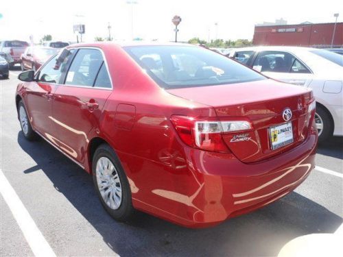 2014 Toyota Camry LE, US $24,070.00, image 3