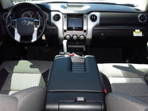2014 toyota tundra sr5
