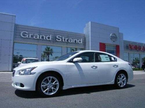 2014 nissan maxima sv