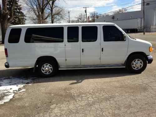 2003 ford e-350 club wagon xlt extended passenger van 2-door 5.4l