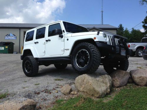 2012 jeep wrangler unlimited sahara altitude/ aev front bumper/ lifted/ extras