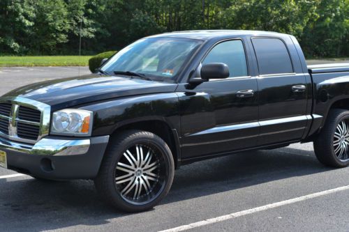 2005 dodge dakota slt quad cab 4x4 automatic 4-door truck